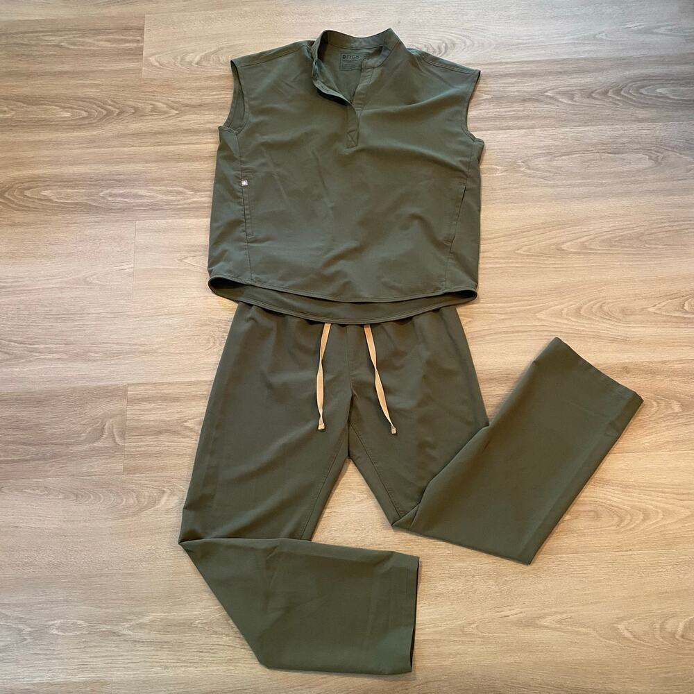 FIGS Green Rafaela Oversize Top Livingston Pant Scrub Set Uniform Small / Medium